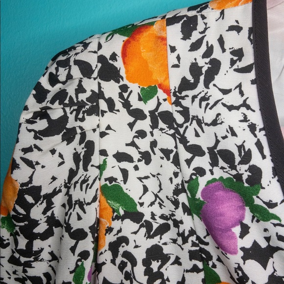 LOVE ME LOVE ME NOT BLAZZER - Picture 4 of 6